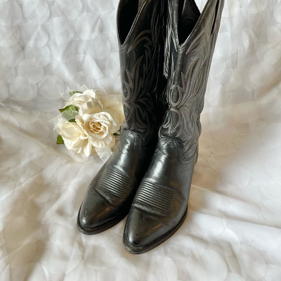 J. Chisholm VINTAGE Mens 8.5 D Black Western Cowboy Boots handcrafted in USA - Picture 2 of 10